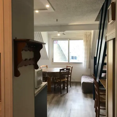 Pied Telecabine Avec Parking Couvert, T2 Bis 5 Personnes.