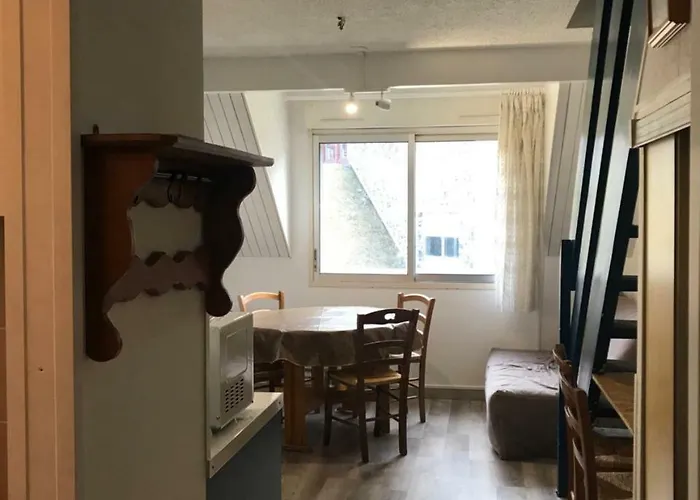 Pied Télécabine Avec Parking Couvert, T2 Bis 5 Personnes.